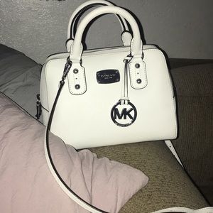 Micheal Kors purse
